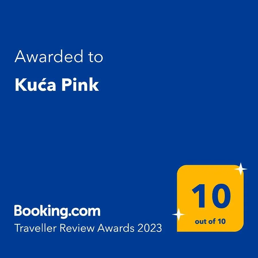 펜션 Mrzla Vodica Kuca Pink 빌라